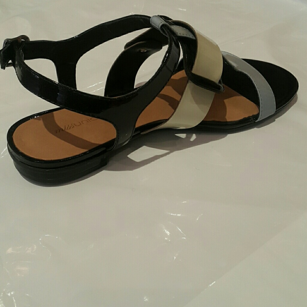 Strap sandals - Picture 3 of 3